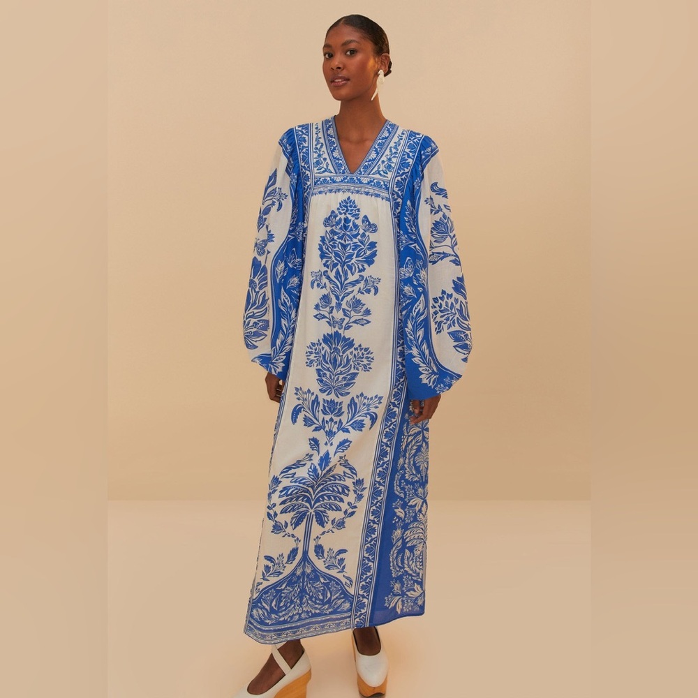 Farm Rio Off-White Delicate Tapestry Long Sleeve Maxi Dress - Picture 3 of 10